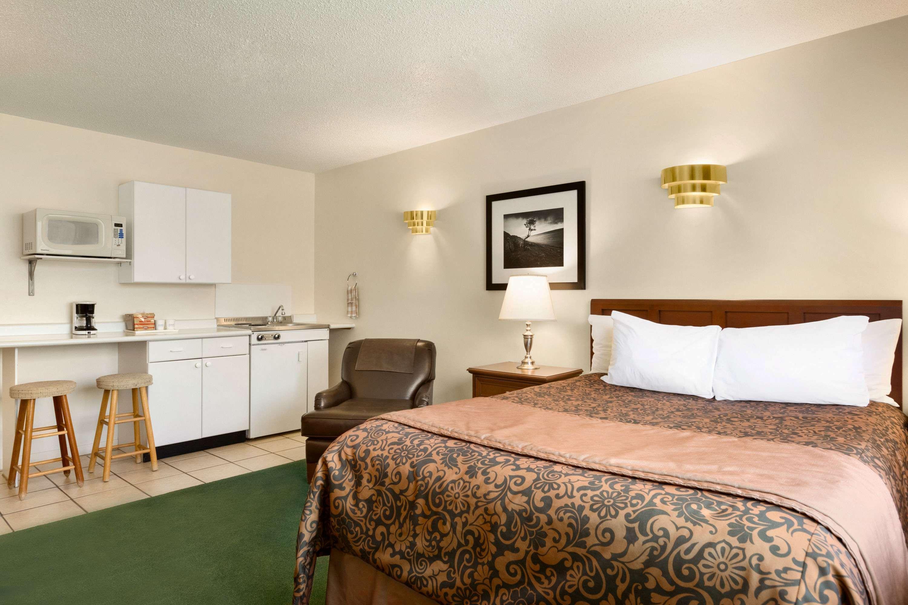 Travelodge By Wyndham סימקו מראה חיצוני תמונה