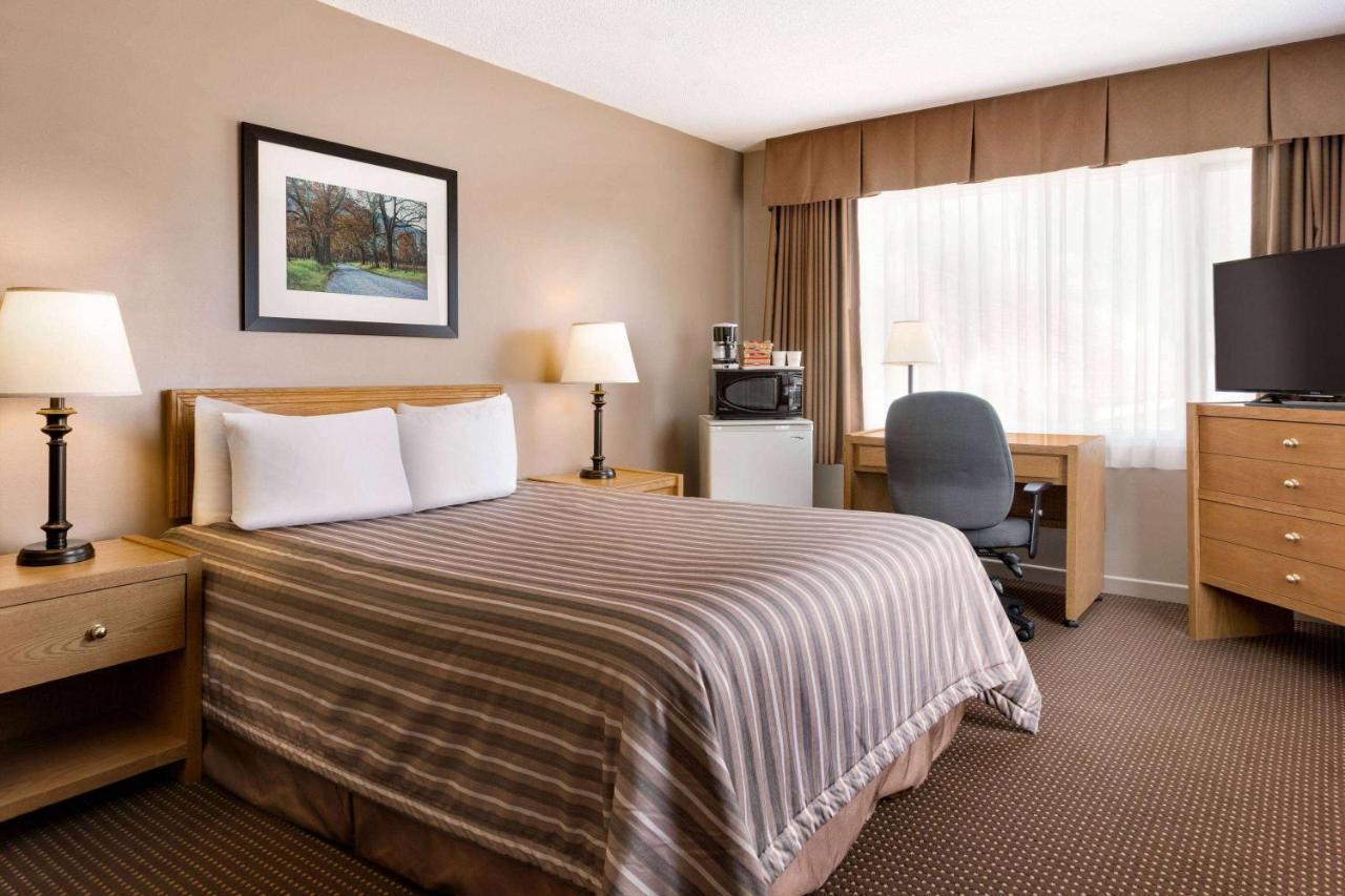 Travelodge By Wyndham סימקו מראה חיצוני תמונה